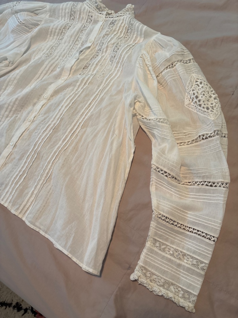 Doen Lace Top - Picture 12 of 17